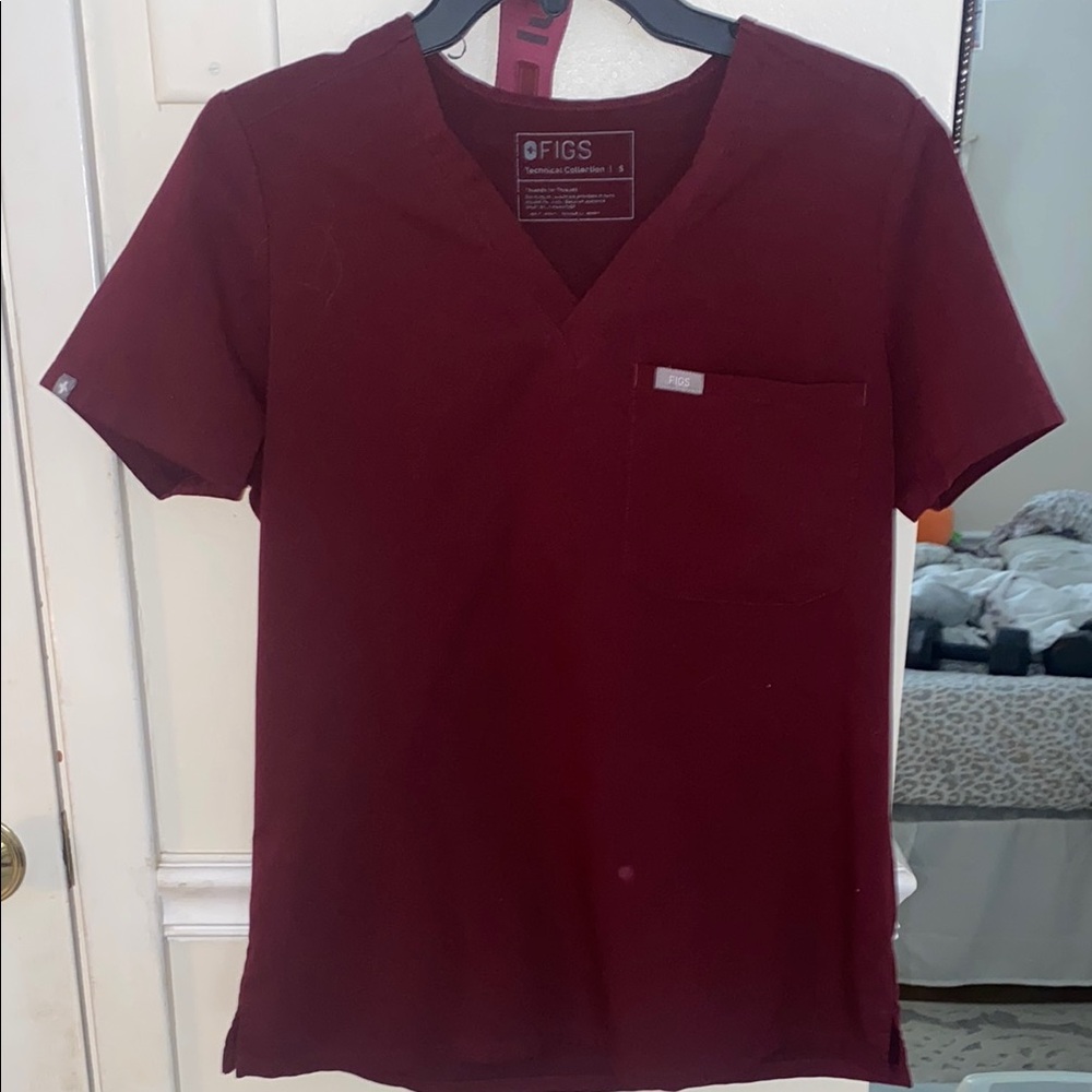 FIGS Women’s Burgundy Scrub Top